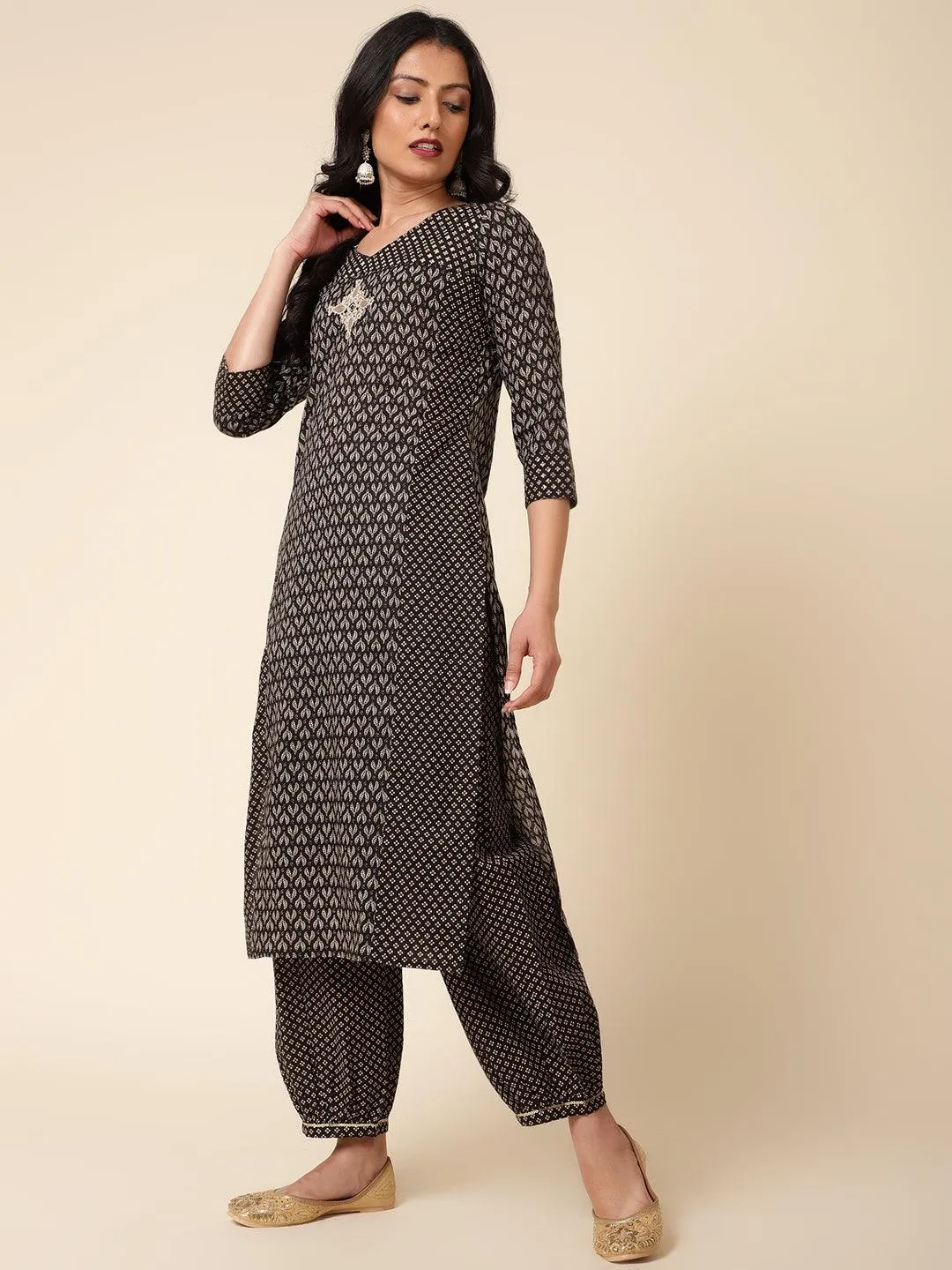 Bani Women Printed Kurta Salwar Suits Set