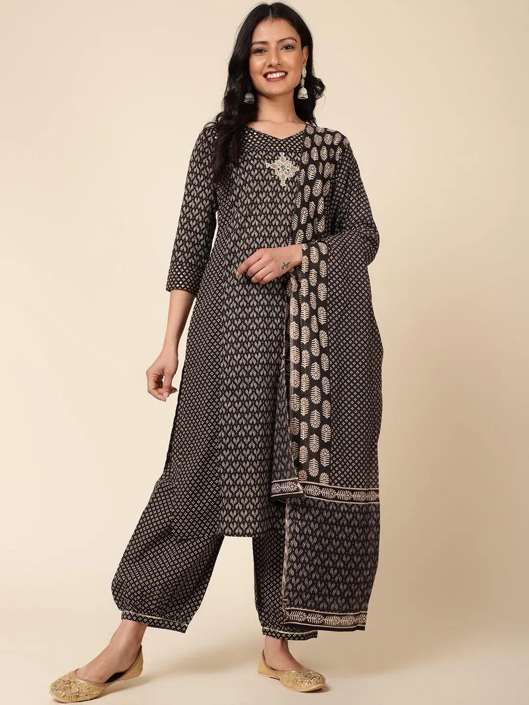 Bani Women Printed Kurta Salwar Suits Set