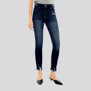 Dark-wash casual jeans
 for women