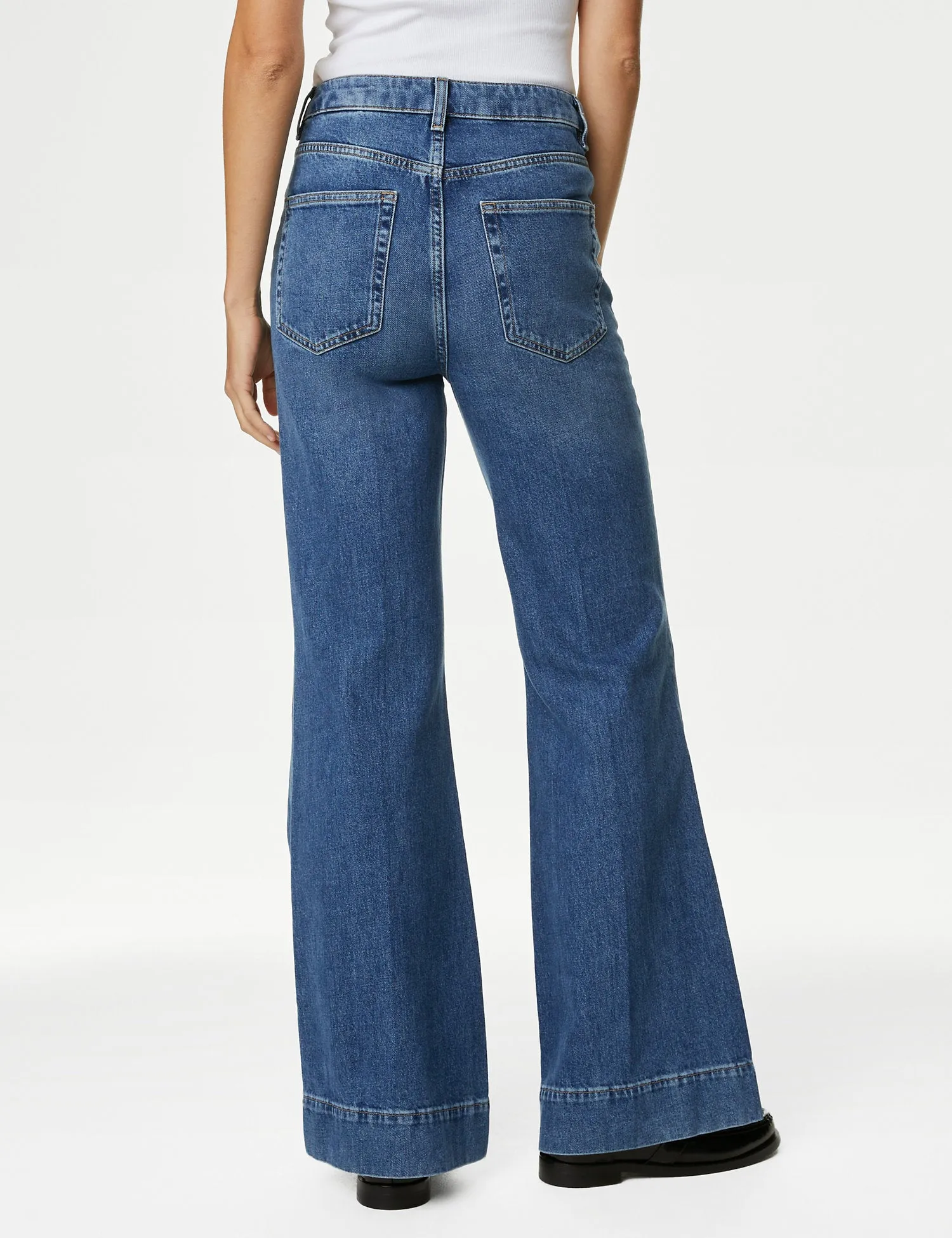 Patch Pocket Flare High Waisted Jeans