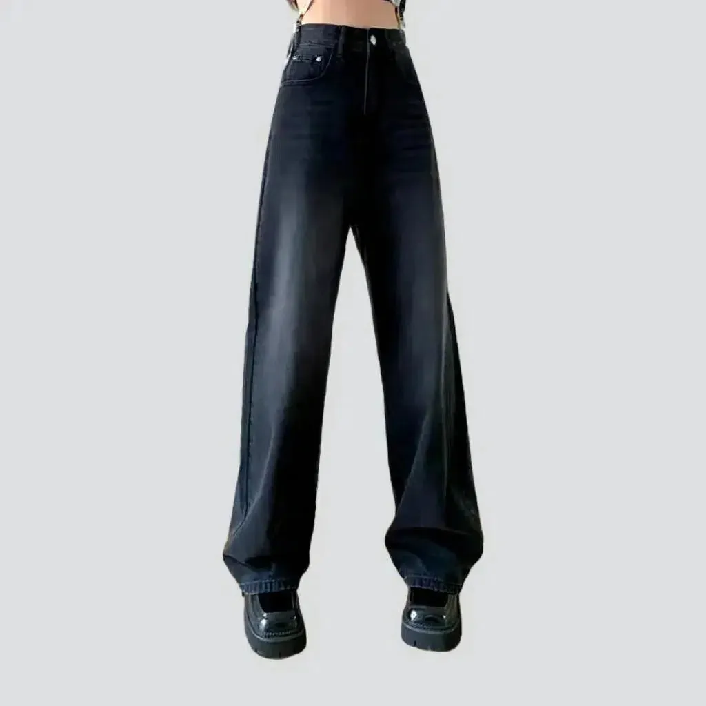 Sanded vintage jeans
 for women