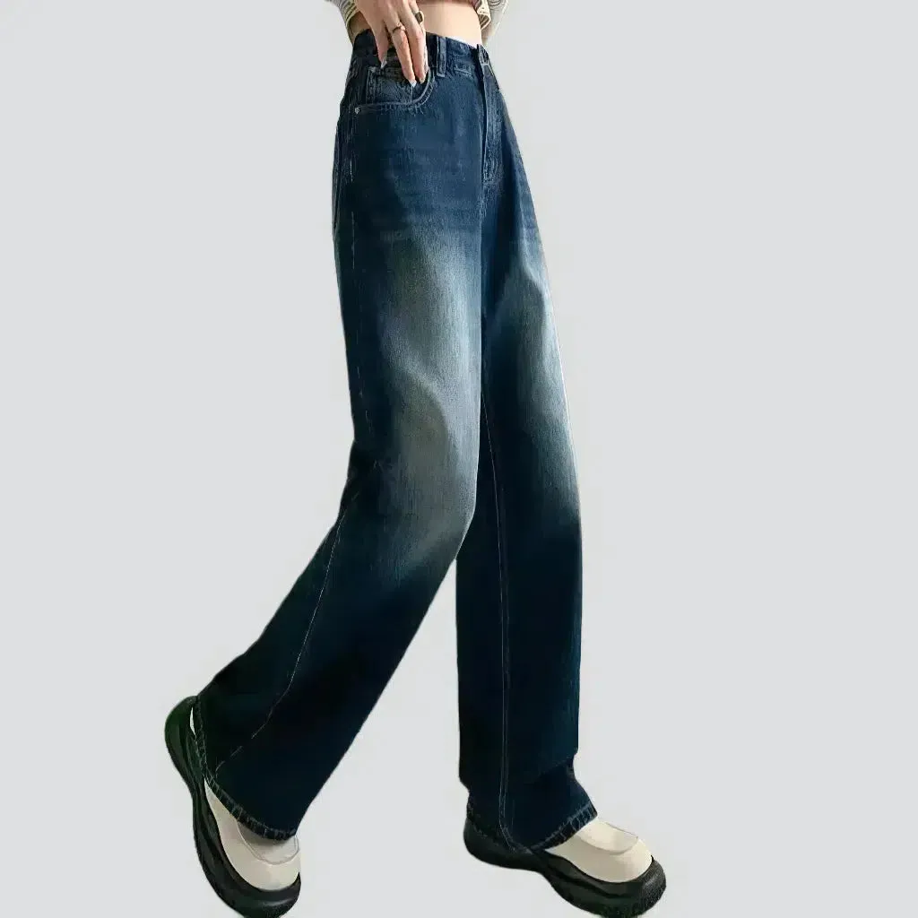 Sanded vintage jeans
 for women