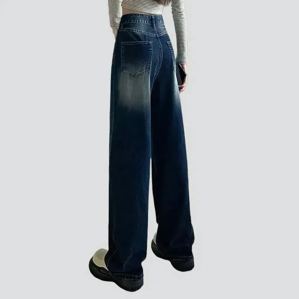 Sanded vintage jeans
 for women