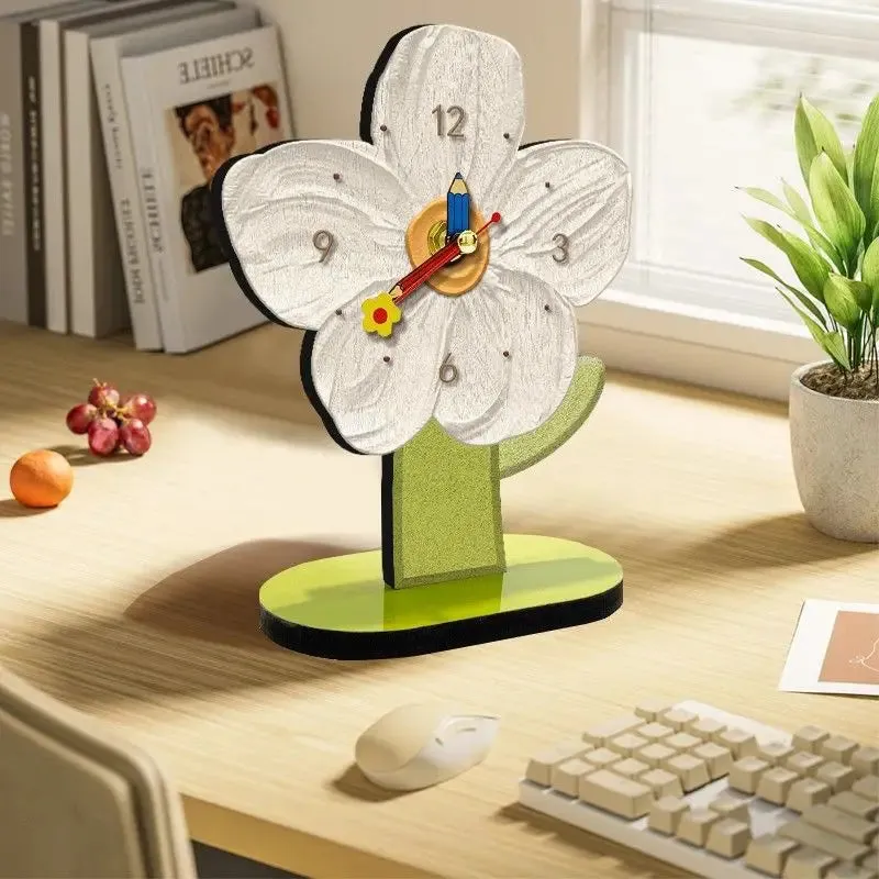 Wooden Desk Clock In Cartoon Mini Tulip Flower Shape For Home Decor Or Gift For Kids